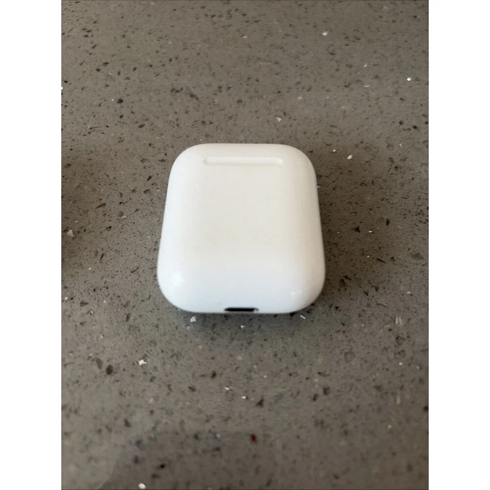 Apple AirPods 1st Gen Charging Case Only A1602 Lightning  - untested / parts